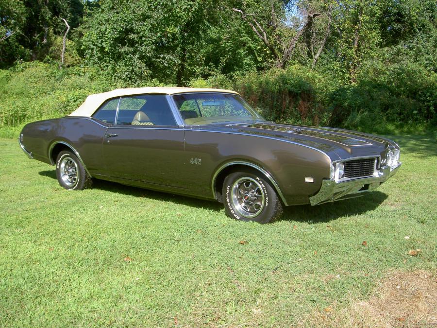  Oldsmobile 442 Convertible 1969 года  (фото 21 из 29)